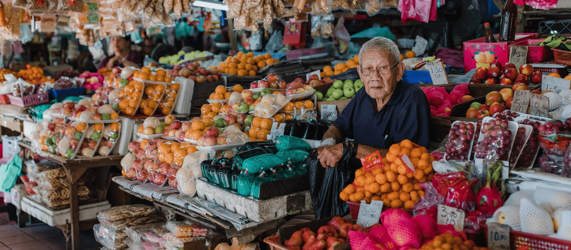 Bất ngờ lớn: Xung đột Trung Đông khiến trái cây tại nước láng giềng của Việt Nam tăng giá - Ảnh 1