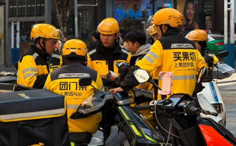 Bán cốc cà phê giá chỉ 7.000 đồng gồm cả ship để đổi lấy 120 triệu đơn/ngày, một công ty giao đồ ăn báo lỗ tới 2,2 tỷ USD/quý - Ảnh 1