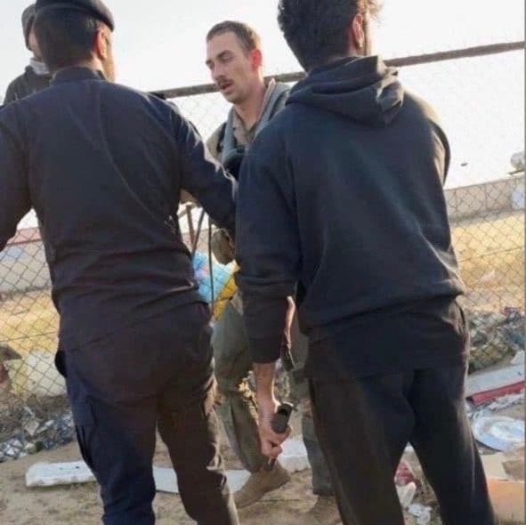 "Nhiều máy bay Mỹ" rơi ở Kuwait, lực lượng thân Iran tham chiến, xung đột lan khắp Trung Đông - Ảnh 5