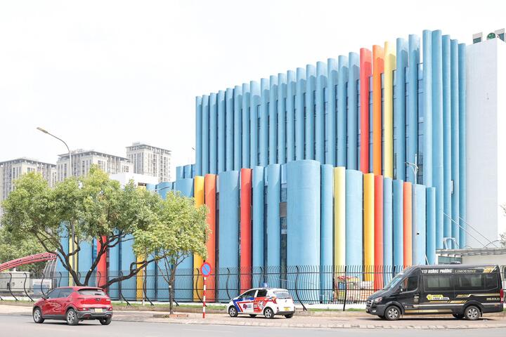 Kiến trúc độc đáo của Nhà hát Tuổi Trẻ cơ sở 2 giữa lòng Hà Nội - Ảnh 2