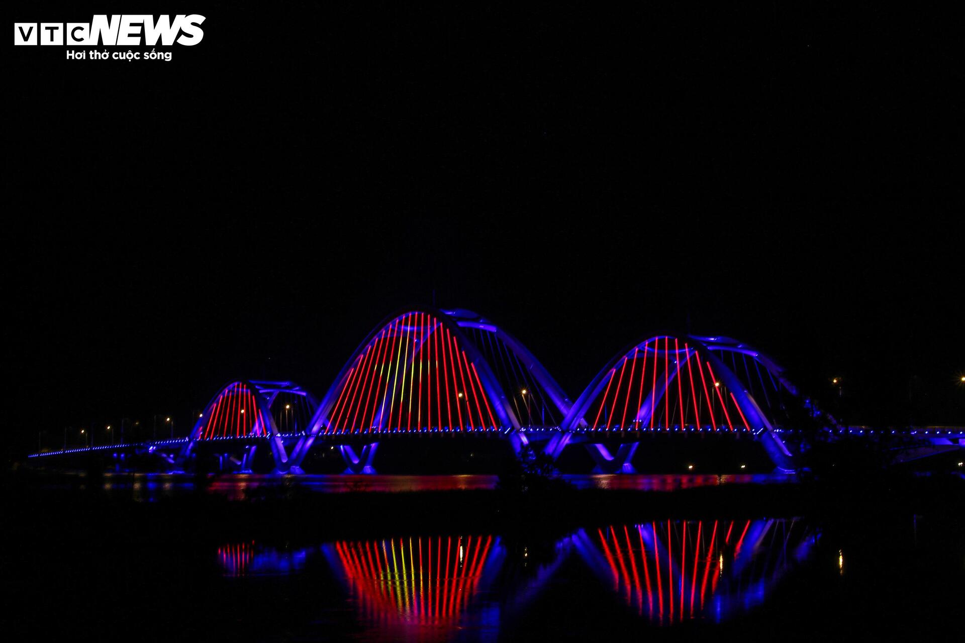 Vì sao cầu 1.300 tỷ ở Quảng Trị làm xong, nhưng đường dẫn vẫn tắc? - Ảnh 4