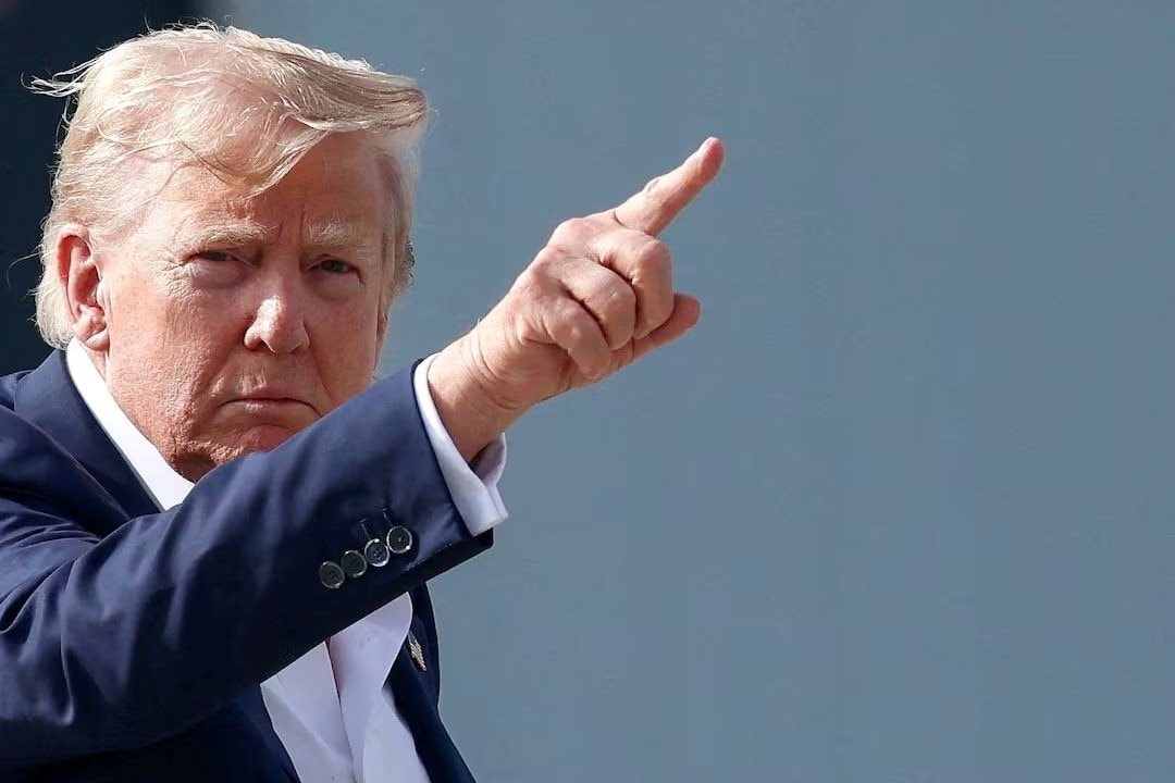 Dầu thô vượt xa mốc 100 USD/thùng, chứng khoán châu Á ‘đỏ lửa’ – ông Trump nói đây là ‘cái giá rất nhỏ phải trả’ - Ảnh 1