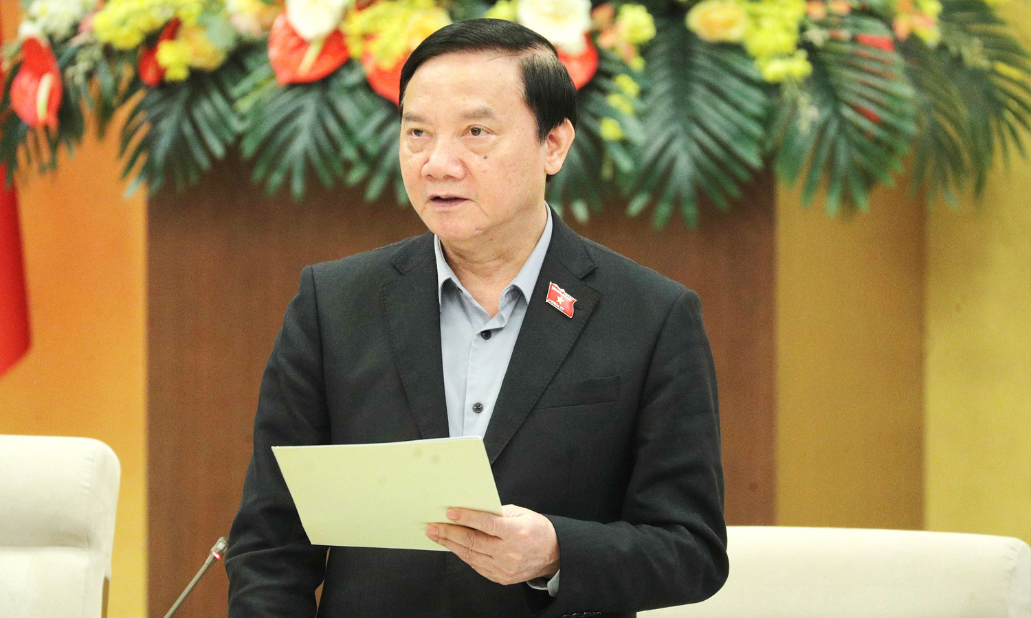 PCT Quốc hội Nguyễn Khắc Định: Nên bỏ thủ tục công chứng khi sang tên trong mua bán xe - Ảnh 1