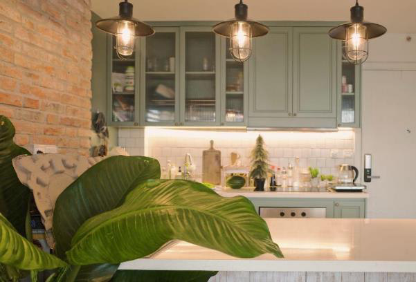 Căn hộ "chữa lành" của Châu Bùi: Đẹp như bước ra từ hoạt hình Anime nhưng cô chủ vẫn "đập đi làm lại" - Ảnh 5