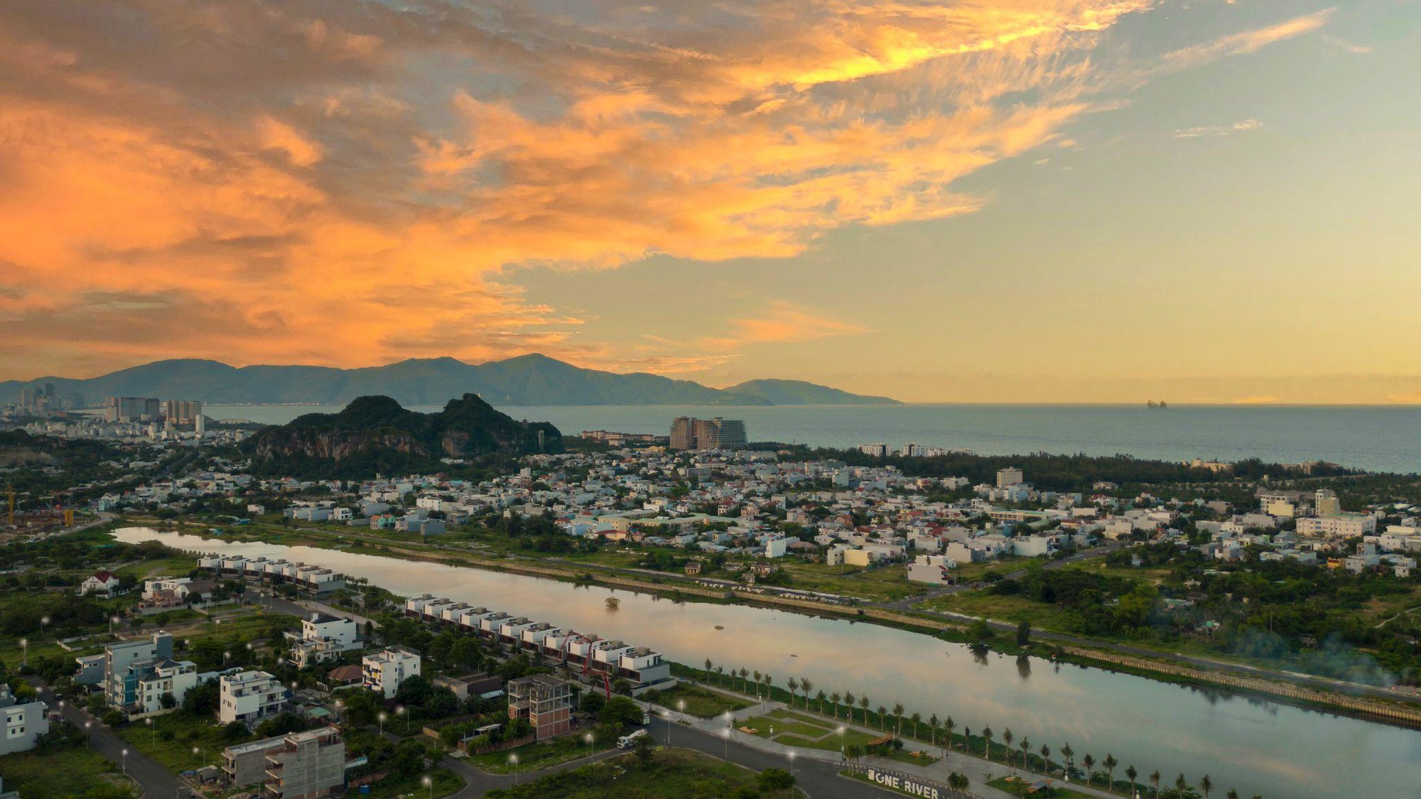 Làn sóng cư dân toàn cầu và dòng tiền ồ ạt đổ về “Tân thủ phủ” Đà Nẵng - Ảnh 1