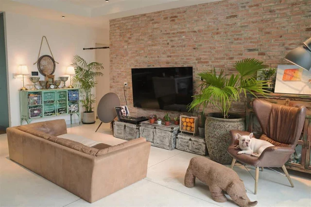 Căn hộ "chữa lành" của Châu Bùi: Đẹp như bước ra từ hoạt hình Anime nhưng cô chủ vẫn "đập đi làm lại" - Ảnh 3