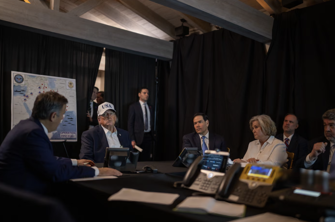 Ông Donald Trump nói gì về số phận lãnh đạo tối cao Iran? - Ảnh 1