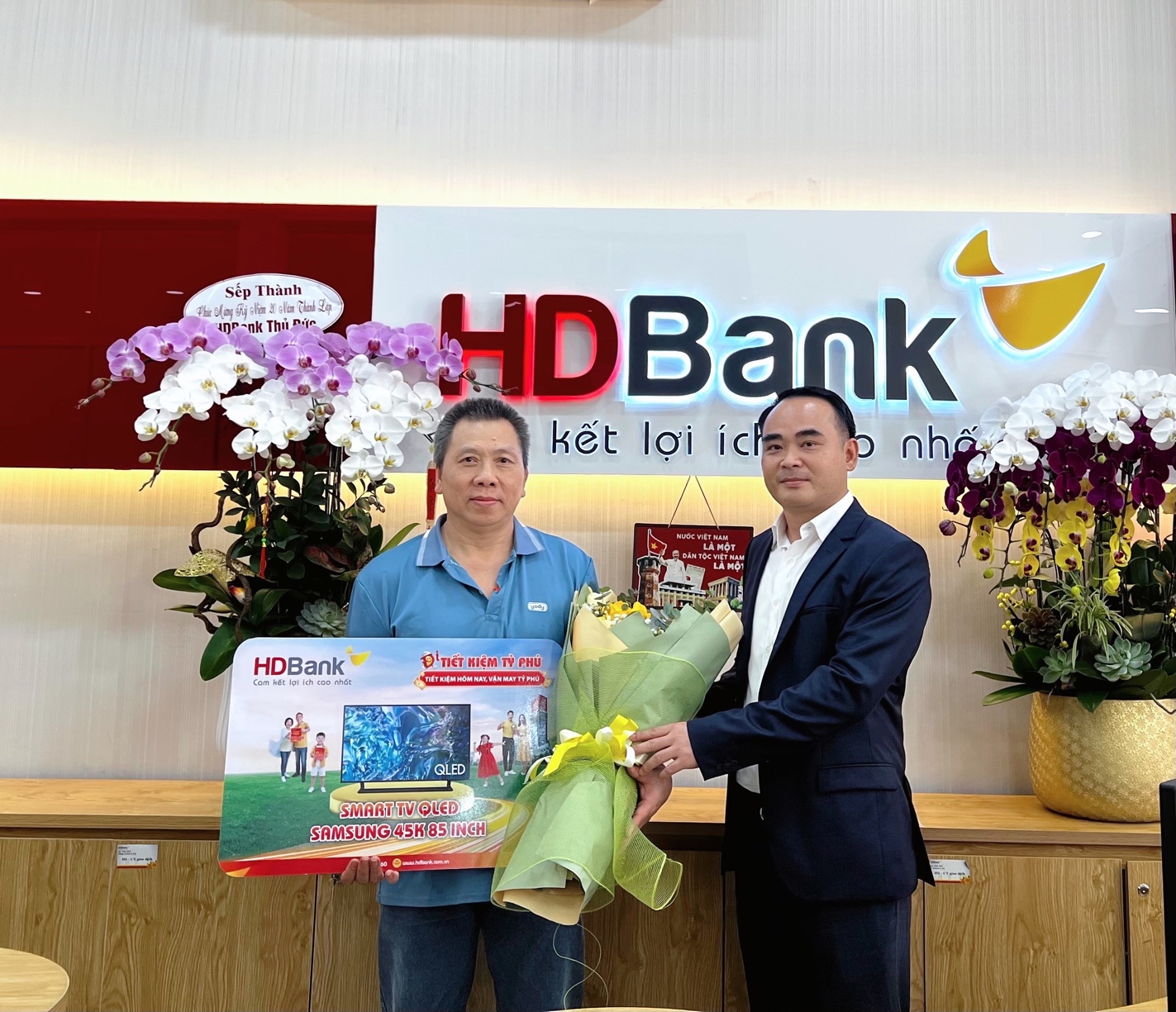 Chủ nhân giải 3 tỷ đồng đã lộ diện, hành trình "Tiết kiệm Tỷ phú" tại HDBank khép lại trong những khoảnh khắc vỡ òa - Ảnh 6