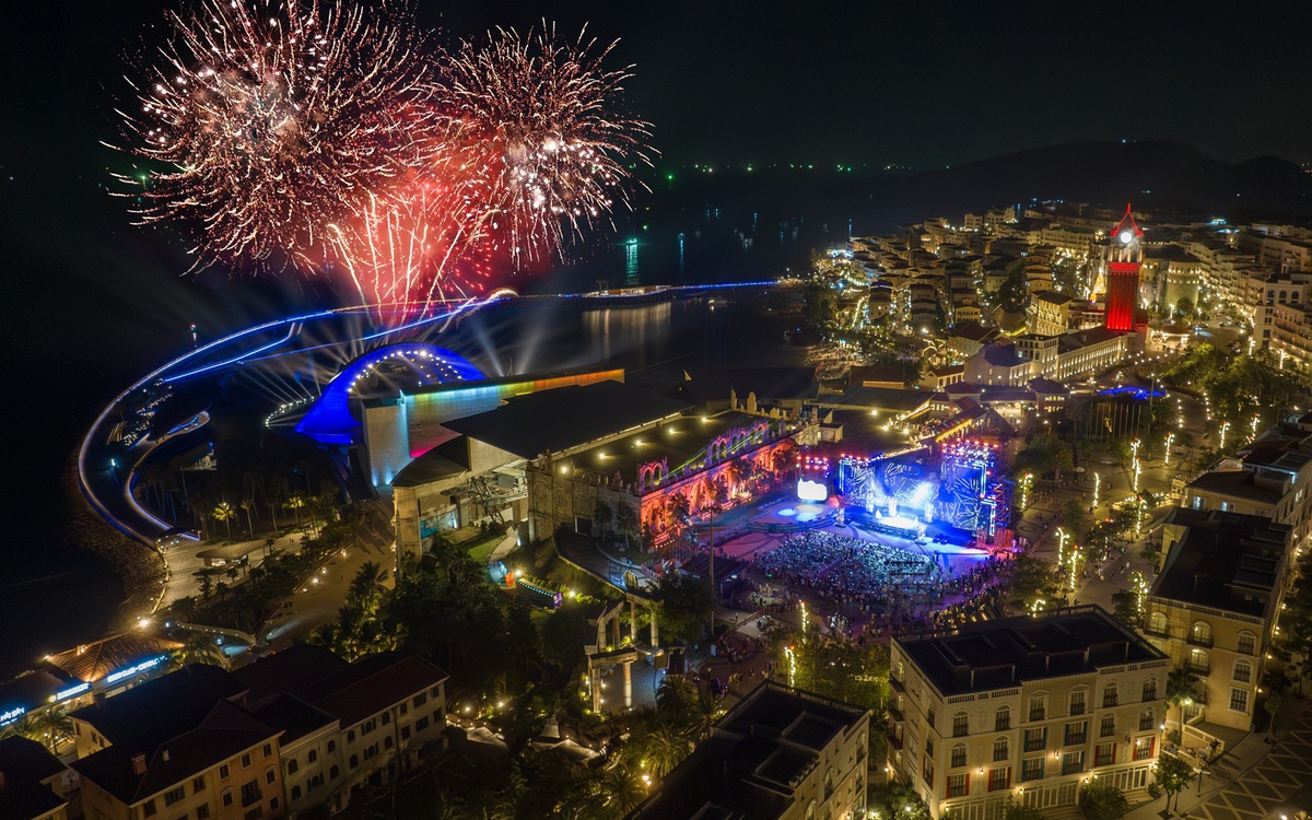 Khách du lịch nườm nượp về Phú Quốc, dự án nào hưởng lợi?