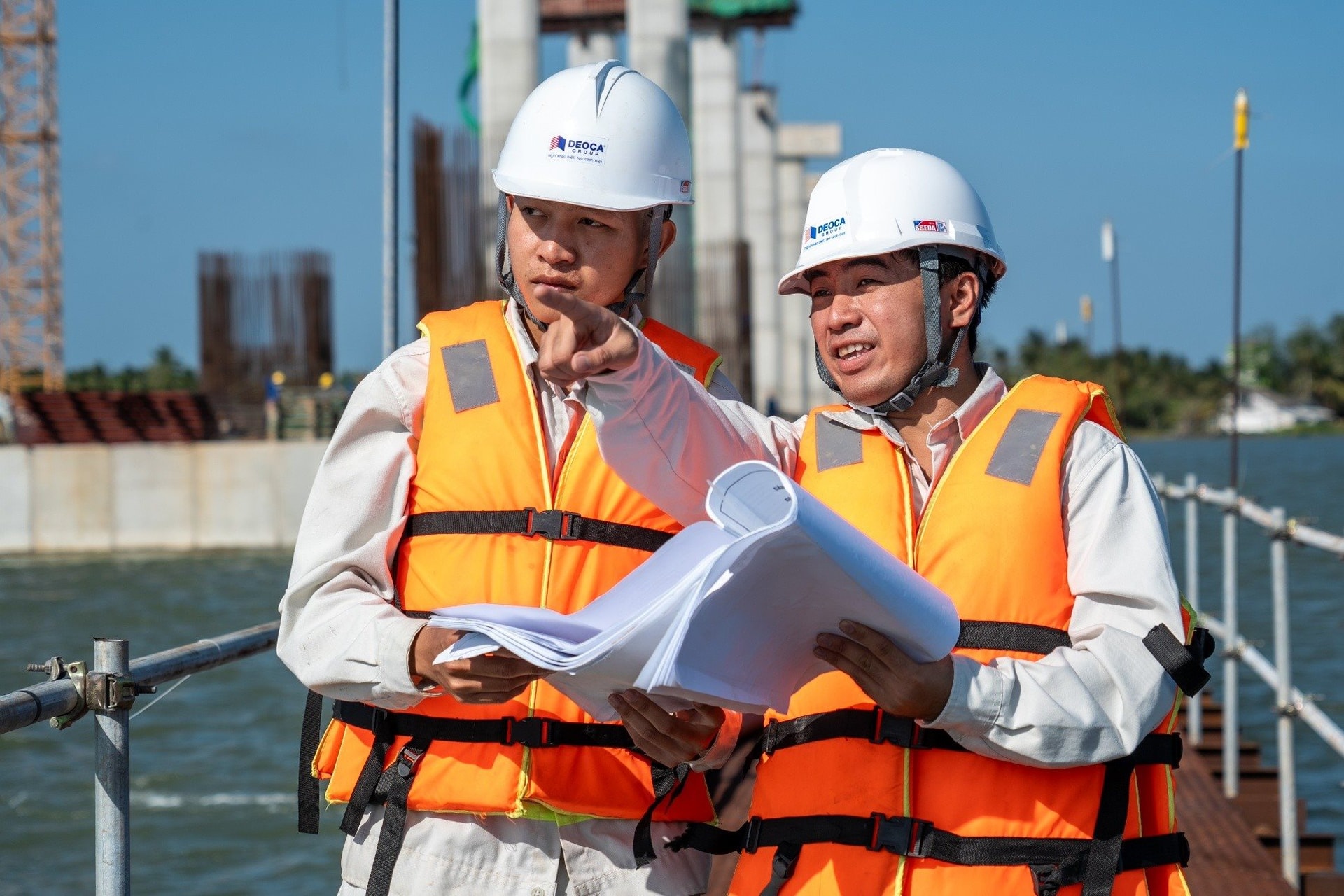 Công trường cầu Đại Ngãi 1 gần 4.000 tỷ đồng tăng tốc giữa áp lực chi phí và khan hiếm vật liệu - Ảnh 6