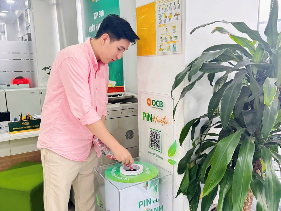Hàng ngàn khách hàng “săn pin cũ” đổi quà Xanh cùng OCB - Ảnh 4