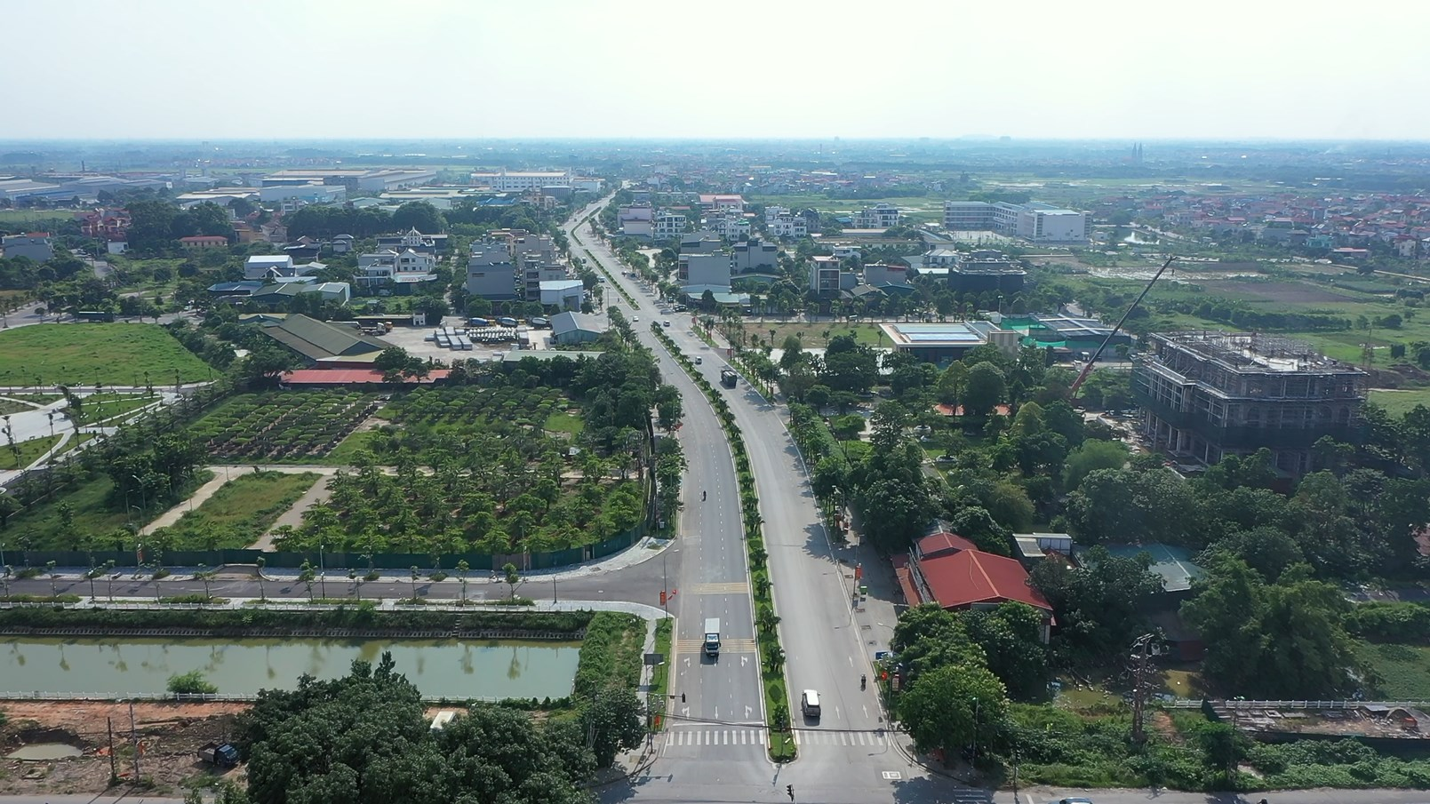 Vingroup của tỷ phú Phạm Nhật Vượng cùng 3 xã ở Hà Nội lấy ý kiến người dân về quy hoạch 1/500 của KĐT rộng hơn 385 ha - Ảnh 1