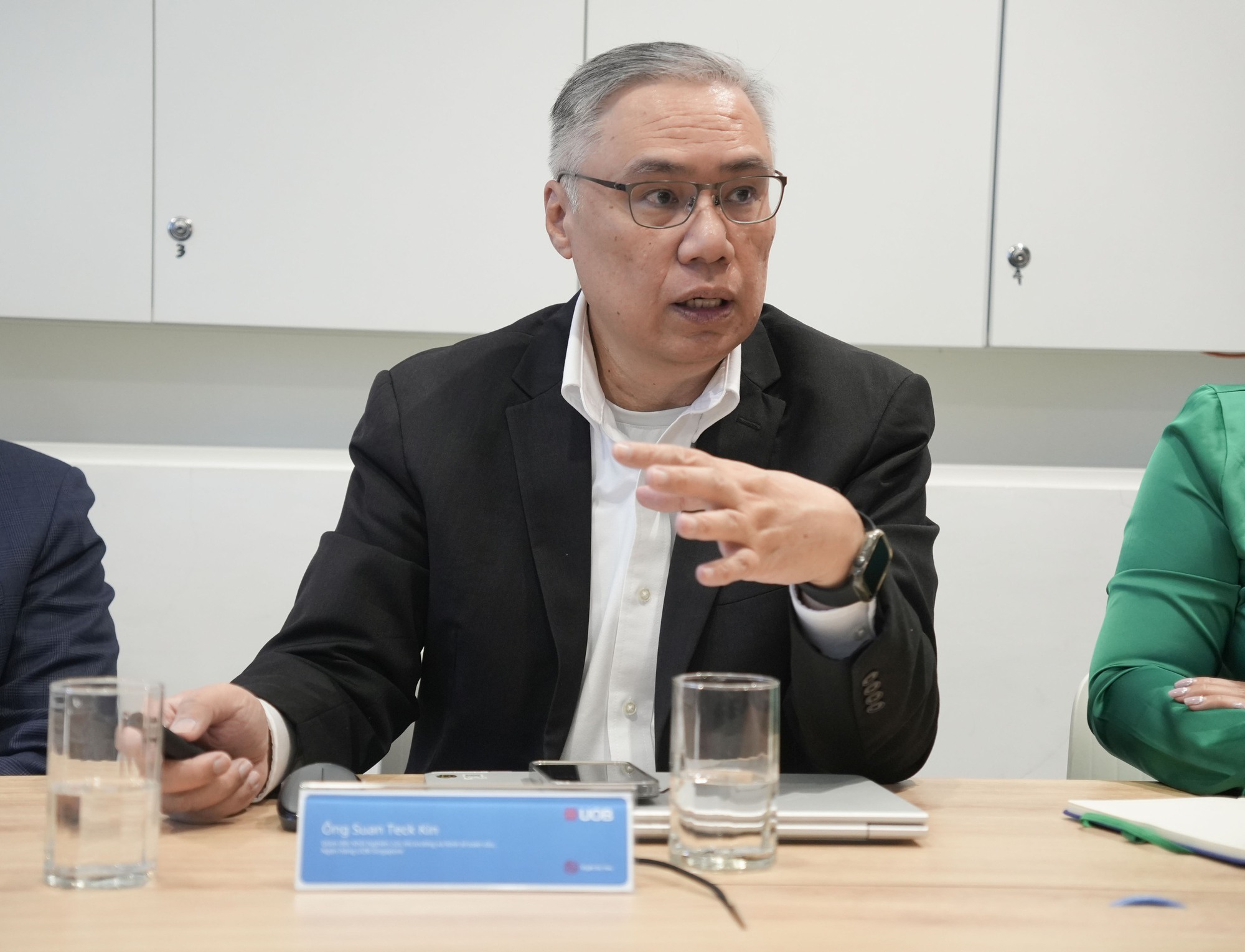 Xung đột Trung Đông và thuế quan làm dậy sóng kinh tế toàn cầu, UOB dự báo kinh tế Việt Nam tăng trưởng 7,5% - Ảnh 1