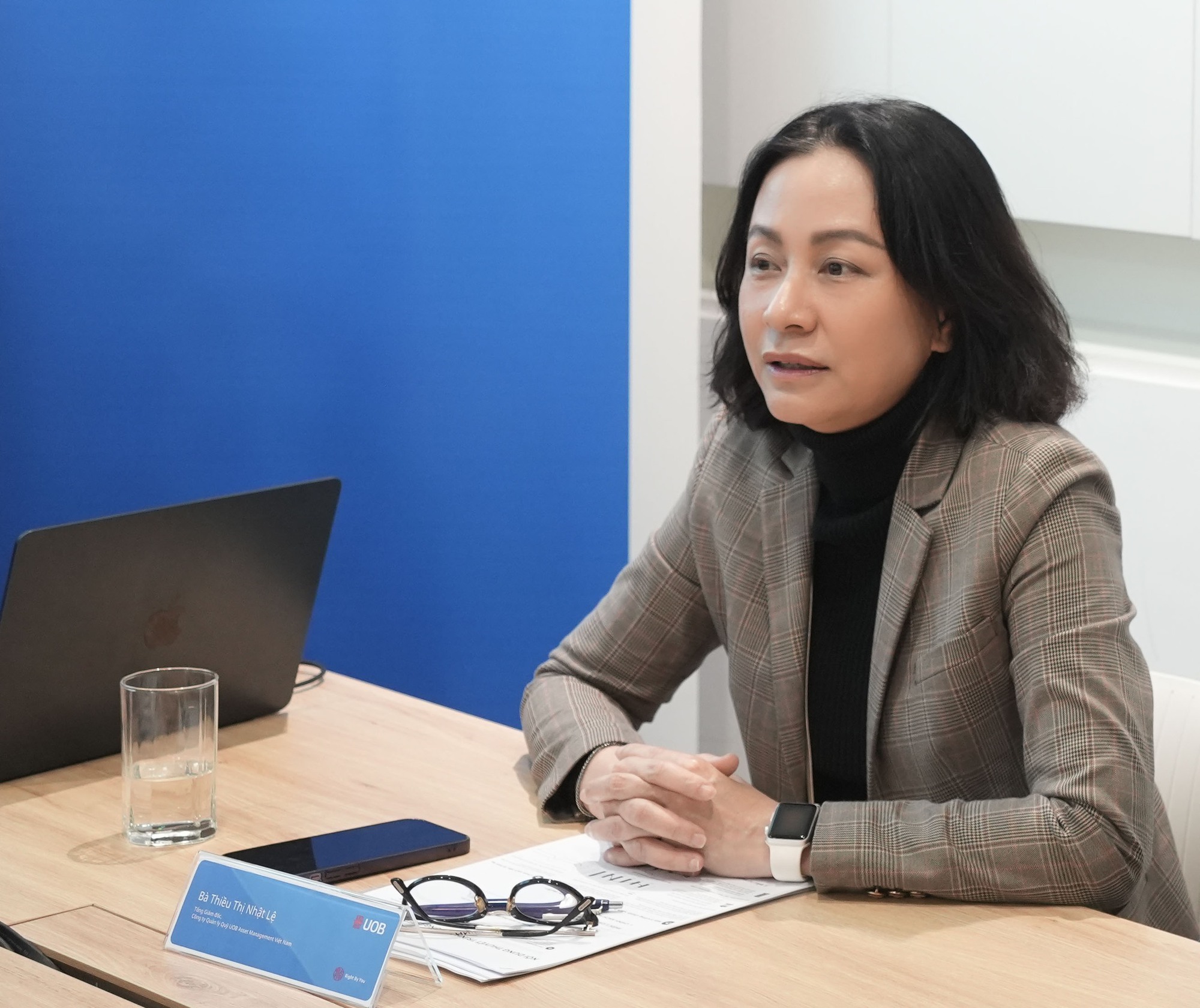 Chuyên gia UOBAM: Thị trường chứng khoán Việt Nam vẫn tích cực trong năm 2026, ngân hàng và bán lẻ giữ vai trò dẫn dắt - Ảnh 1