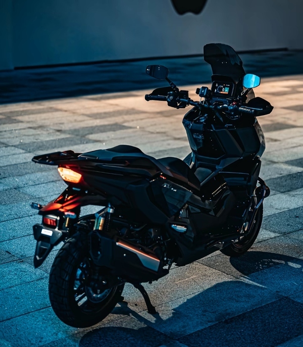 Honda ADV350 tại Việt Nam có giá lăn bánh gần 176 triệu đồng, vì sao vẫn khiến người chơi xe sẵn sàng xuống tiền? - Ảnh 4