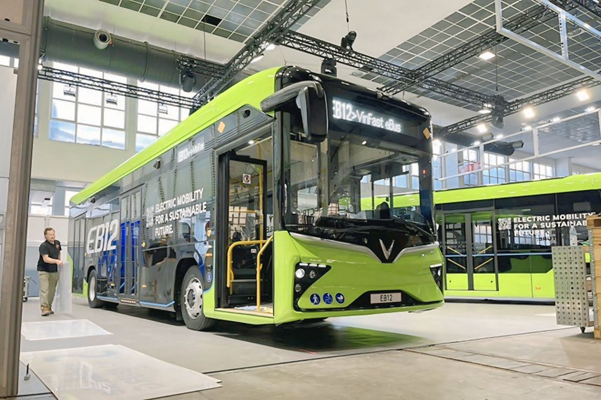 CEO Xanh SM Nguyễn Văn Thanh bất ngờ hé lộ: 'VinFast sắp có phiên bản xe khách điện?' - Ảnh 3