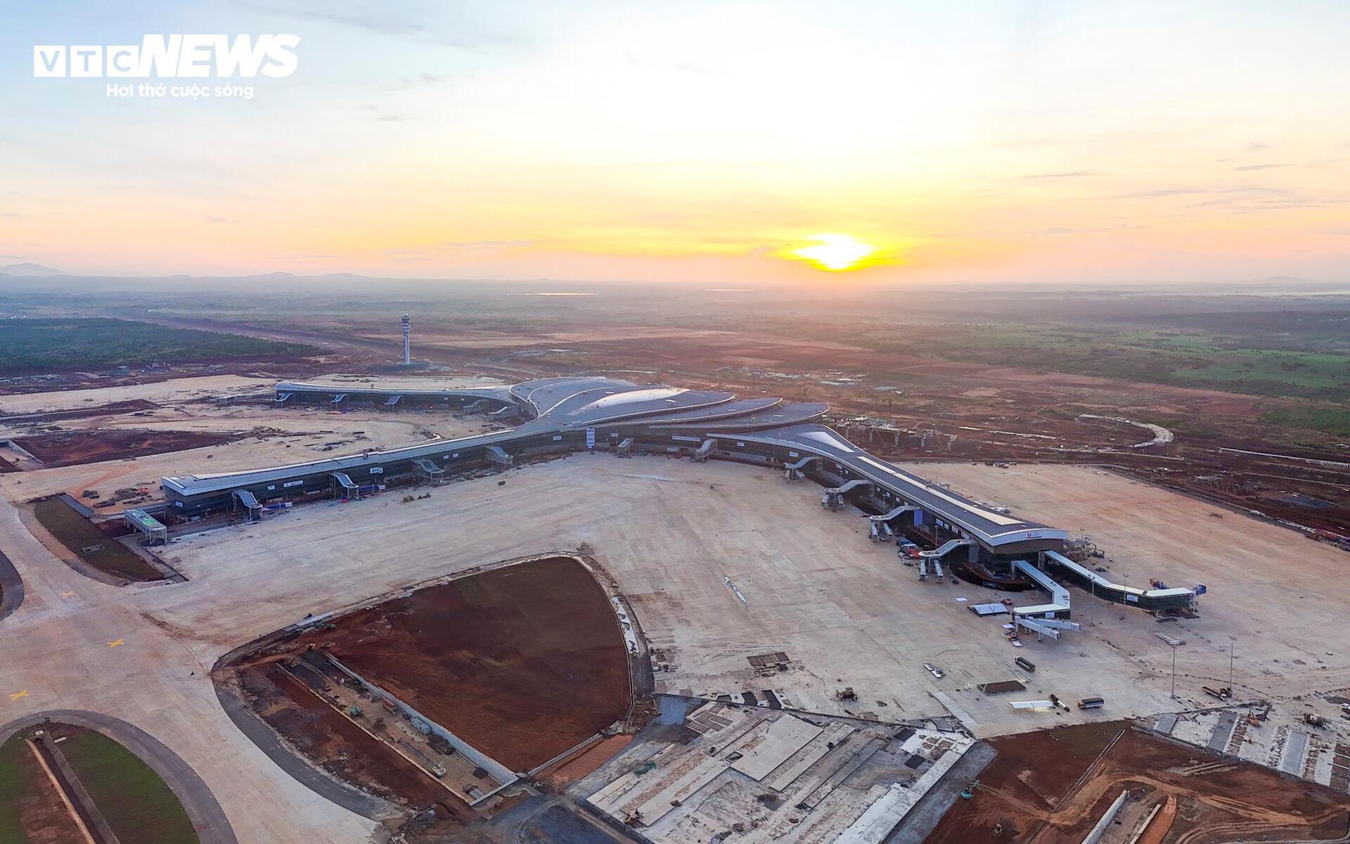 Sân bay Long Thành dự kiến khai thác 6/2026: Hạ tầng có kết nối đồng bộ? - Ảnh 4