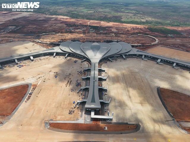 Toàn cảnh sân bay Long Thành trước mốc dự kiến vận hành thương mại - Ảnh 13