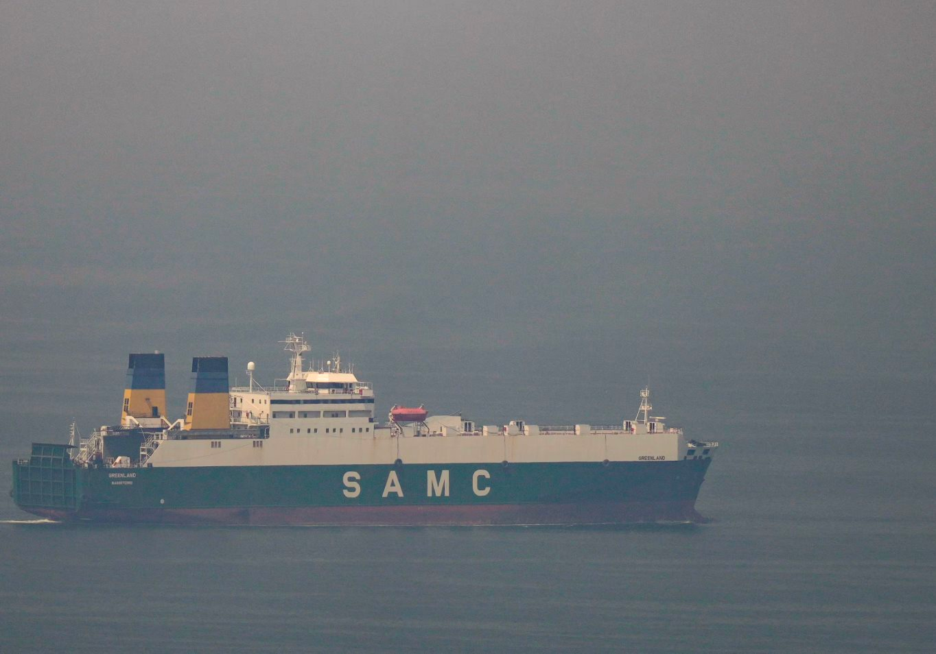 Tổng thống Trump 'nhờ' Trung Quốc hỗ trợ mở cửa Eo biển Hormuz: Bắc Kinh có động thái 'lạ' - Ảnh 1