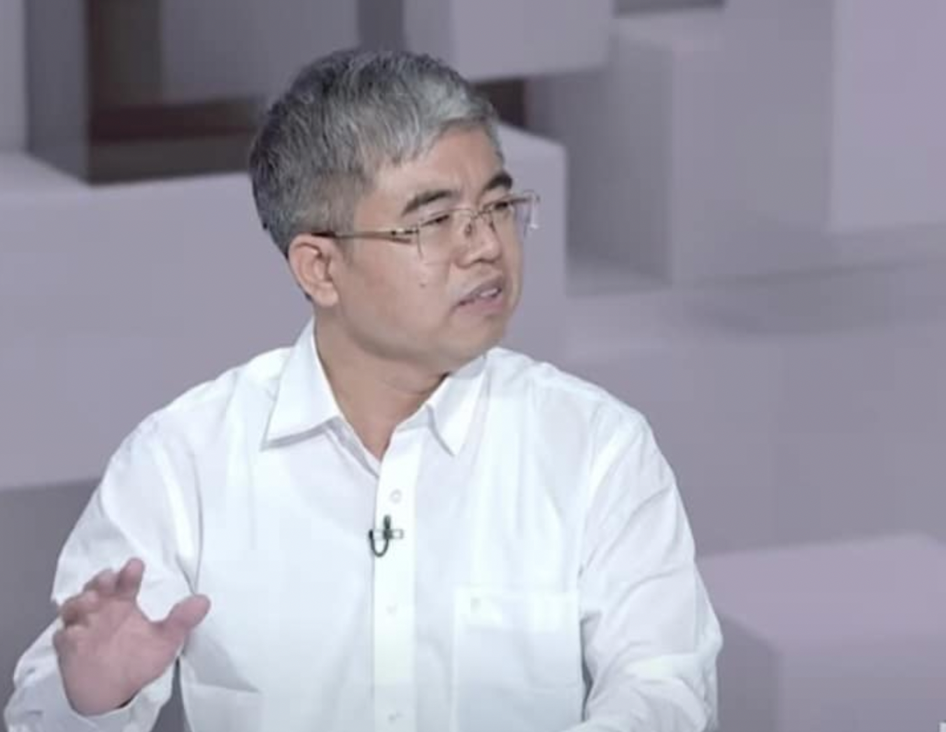 Mua vàng rồi nhận giấy hẹn: Rủi ro pháp lý trong giao dịch 'tiền trao...cháo hẹn múc' - Ảnh 2