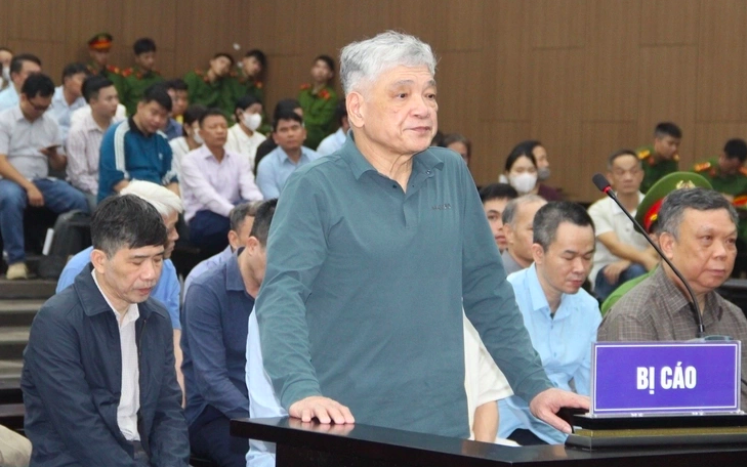 Lời khai về 10 tỷ đồng đặt trước cửa nhà Quyền cục trưởng - Ảnh 1