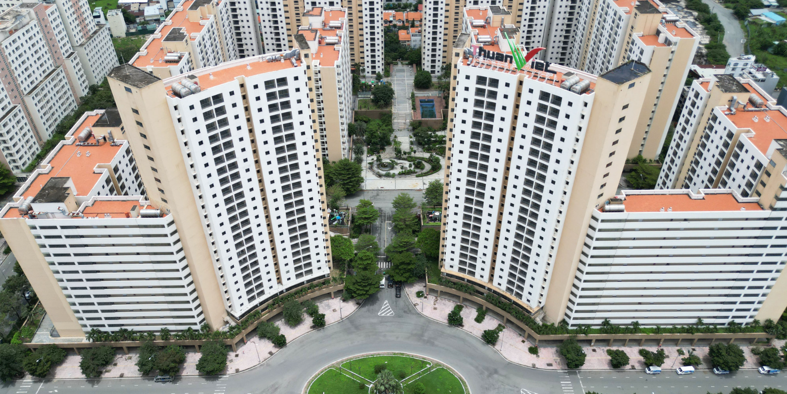 3.790 căn hộ bỏ hoang ở Thủ Thiêm sắp được mang ra đấu giá: Cửa thắng thuộc về Sơn Kim, Sunshine hay Bcons? - Ảnh 1