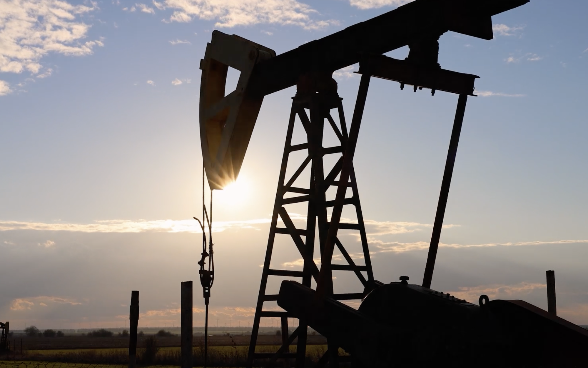 Căng thẳng ở Trung Đông ảnh hưởng thế nào tới giá dầu và kinh tế thế giới? - Ảnh 1