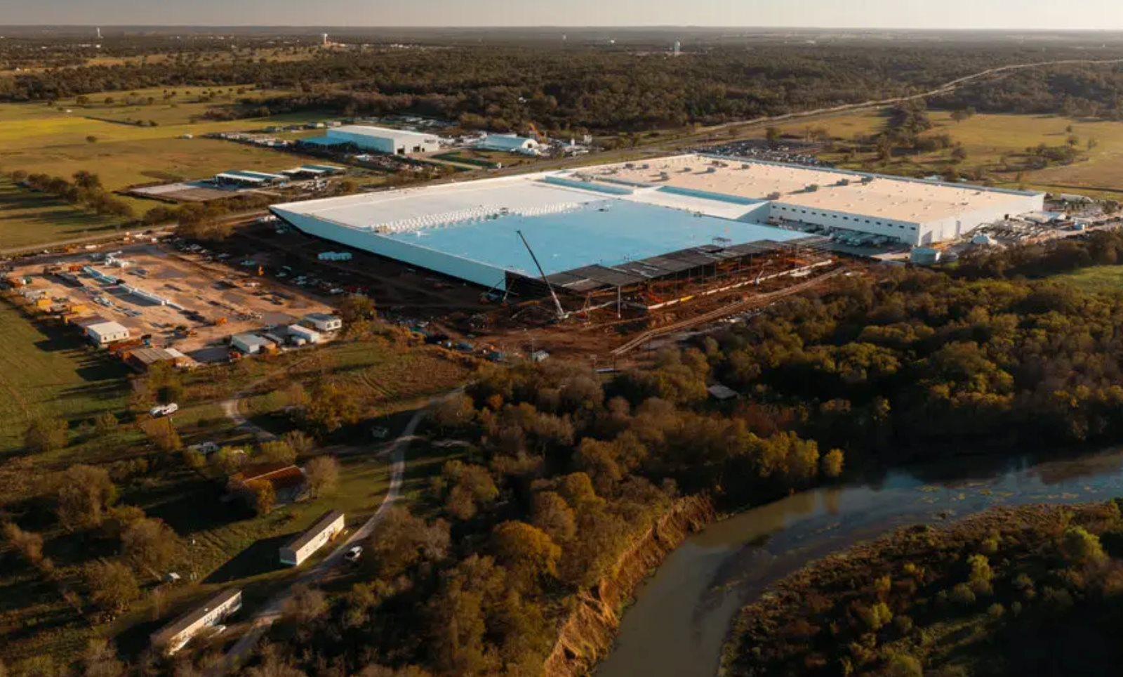 Elon Musk lừa cả thế giới: Bí mật xây đế chế 90 công ty thâu tóm BĐS, Ít nhất 37 thực thể chỉ phục vụ mục đích cá nhân - Ảnh 3