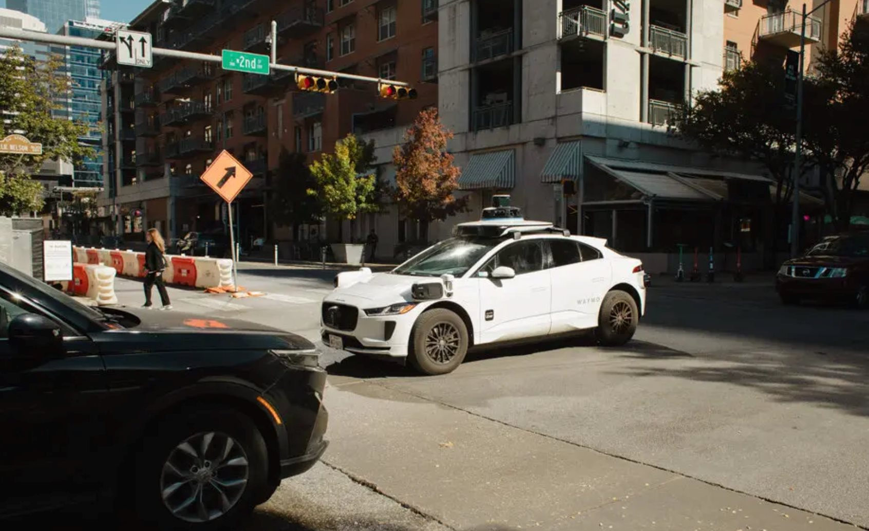 Loạt 'ông lớn' sản xuất ô tô sắp lỗi thời vì chỉ có thể làm xe xăng, 3 triệu lao động đứng trước nguy cơ thất nghiệp - Ảnh 1