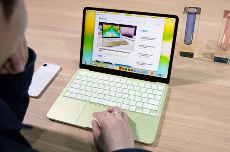 Đánh giá ban đầu về chiếc MacBook rẻ chưa từng có vừa ra mắt: Hoàn thiện chuẩn 'DNA Apple', phù hợp cho học sinh, sinh viên - Ảnh 10