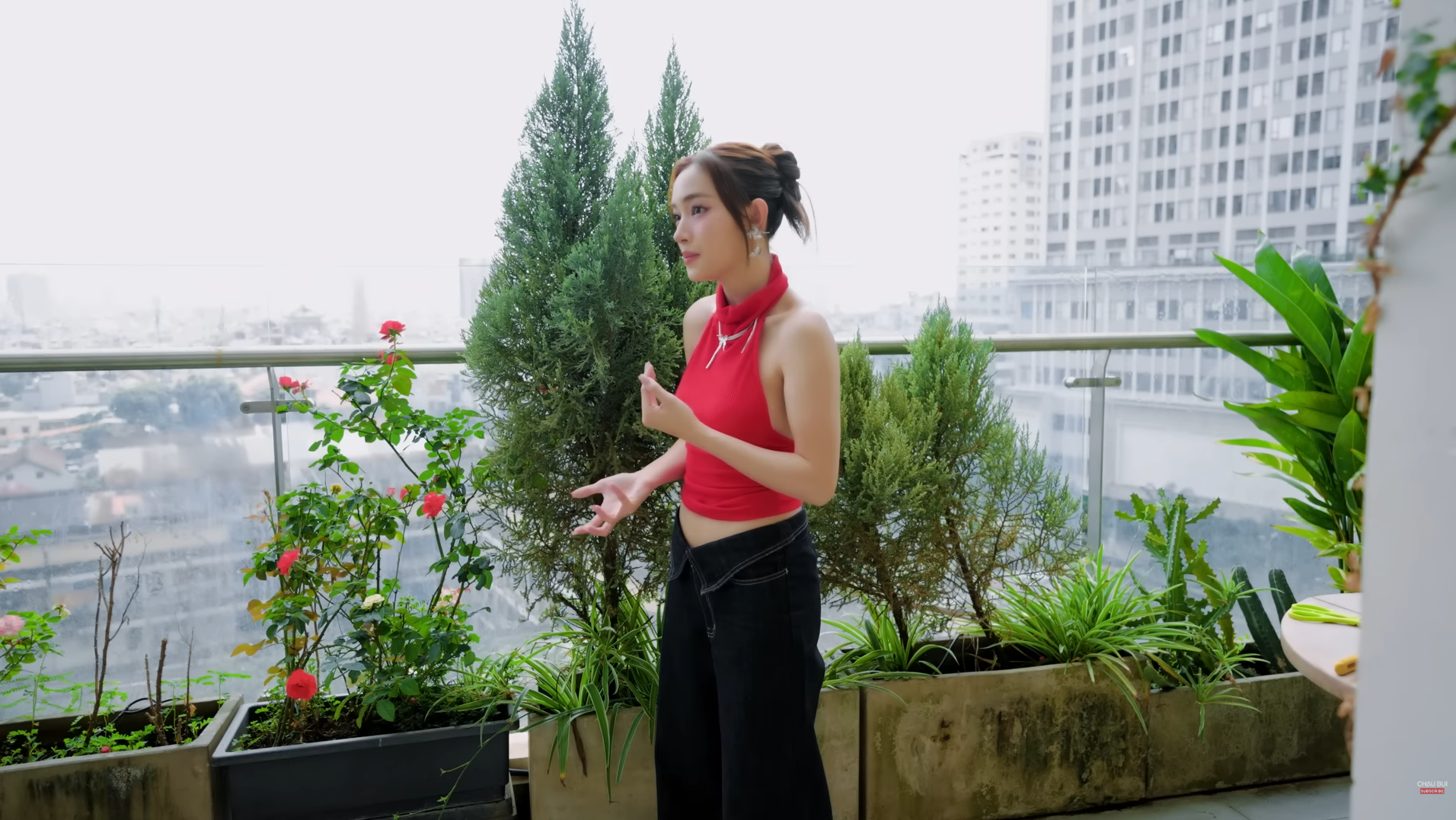 Căn hộ "chữa lành" của Châu Bùi: Đẹp như bước ra từ hoạt hình Anime nhưng cô chủ vẫn "đập đi làm lại" - Ảnh 15