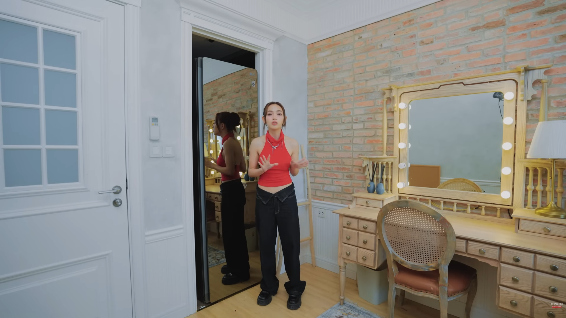 Căn hộ "chữa lành" của Châu Bùi: Đẹp như bước ra từ hoạt hình Anime nhưng cô chủ vẫn "đập đi làm lại" - Ảnh 14