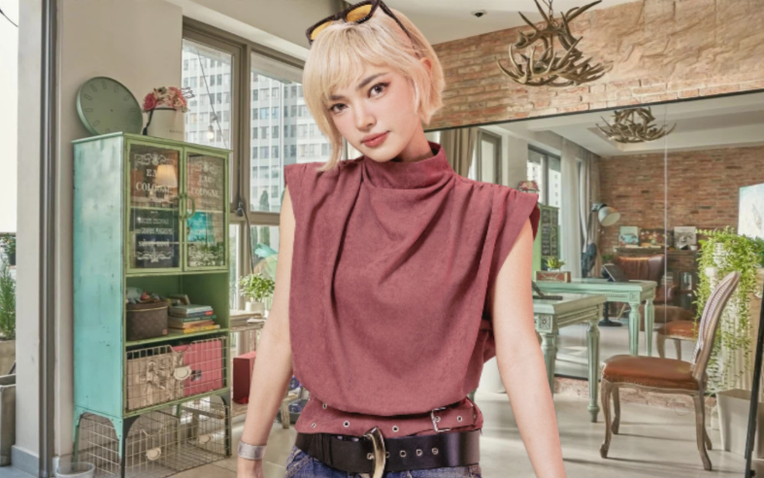 Căn hộ "chữa lành" của Châu Bùi: Đẹp như bước ra từ hoạt hình Anime nhưng cô chủ vẫn "đập đi làm lại" - Ảnh 1