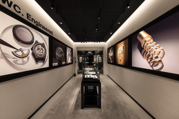 Thương hiệu đồng hồ Thụy Sĩ IWC Schaffhausen chính thức khai trương cửa hàng đầu tiên tại Hà Nội - Ảnh 4