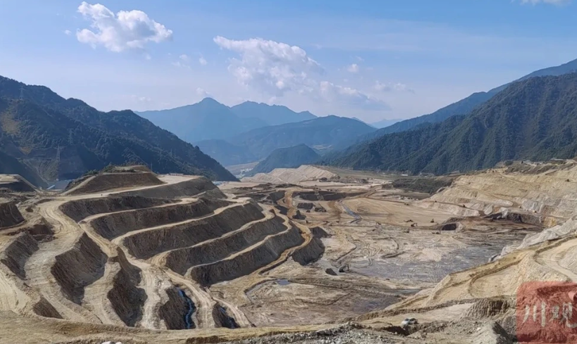 Không cần khoan sâu, phát hiện mỏ ‘kho báu’ gần 10 triệu tấn, trị giá lên đến 200 tỷ USD, chứa một yếu tố cực quan trọng để khai thác dầu khí - Ảnh 1