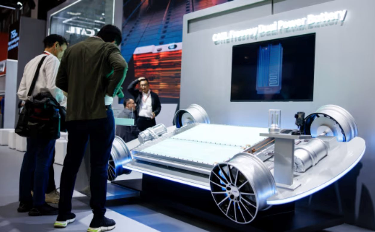 Bí ẩn vị Chủ tịch Trung Quốc khiến cả nước Mỹ phải nhờ cậy nếu muốn làm xe điện, từ Ford đến Tesla đều nhún nhường hợp tác - Ảnh 2