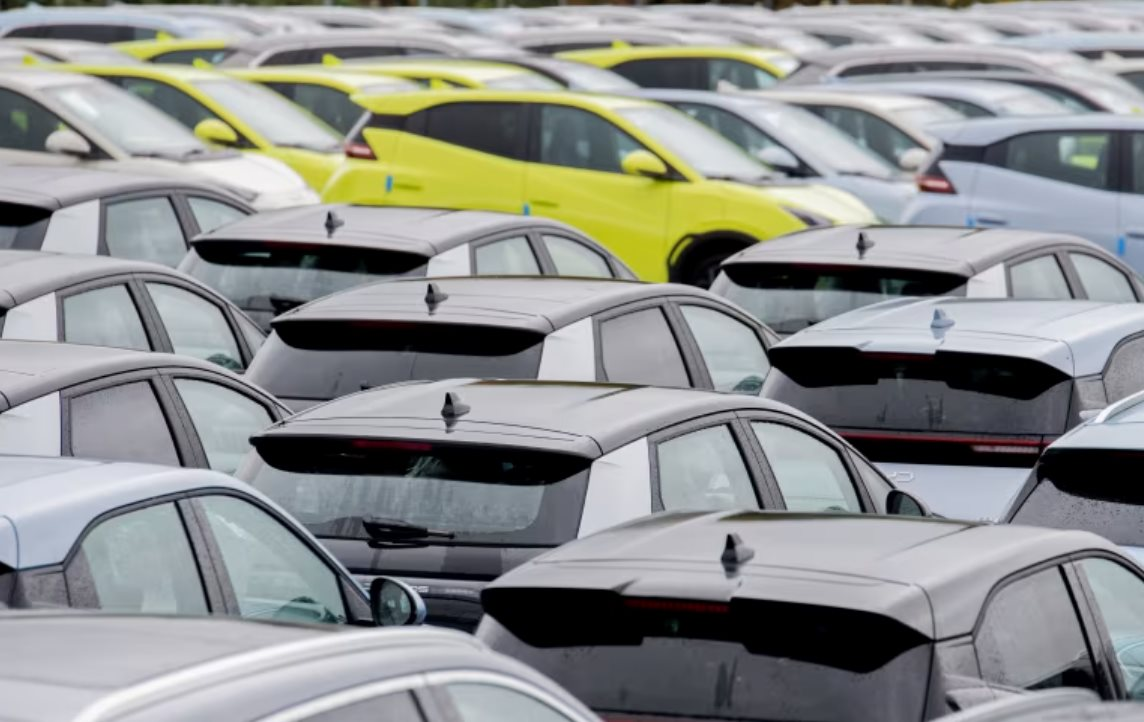 Cả thế giới đổ xô mua xe điện, quốc gia giàu nhất châu Á ngồi im cũng hốt bạc nhờ xuất khẩu gần 2 triệu chiếc/năm - Ảnh 1