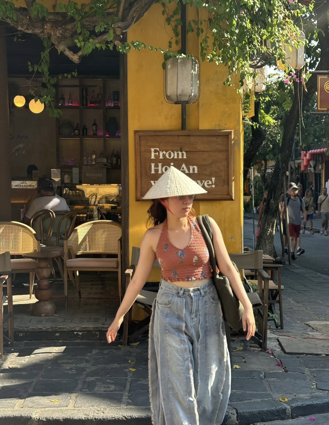 Vé máy bay 10 triệu đồng, khách du lịch vẫn lo bị dời chuyến sát lễ: "Chỉ dám đặt phòng cho hủy miễn phí vì sợ mất trắng tiền resort" - Ảnh 2