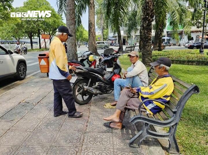 Mỗi cuốc xe một phép tính: Tài xế công nghệ xoay đủ cách giảm hao xăng - Ảnh 4