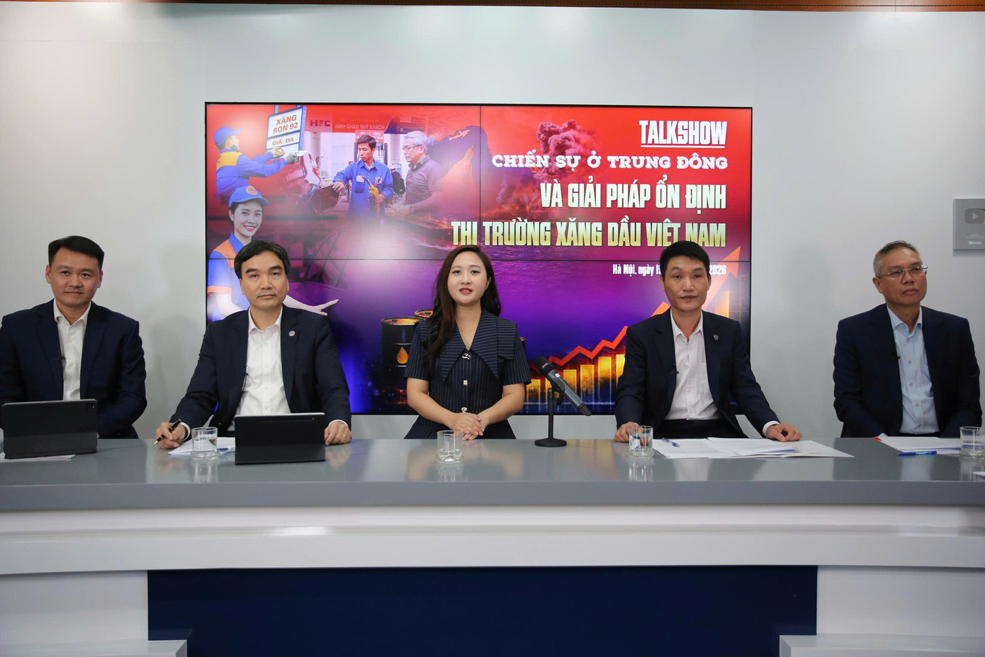 Bộ Công Thương xây dựng 2 kịch bản điều hành xăng dầu, doanh nghiệp tăng tốc tìm nguồn cung - Ảnh 1