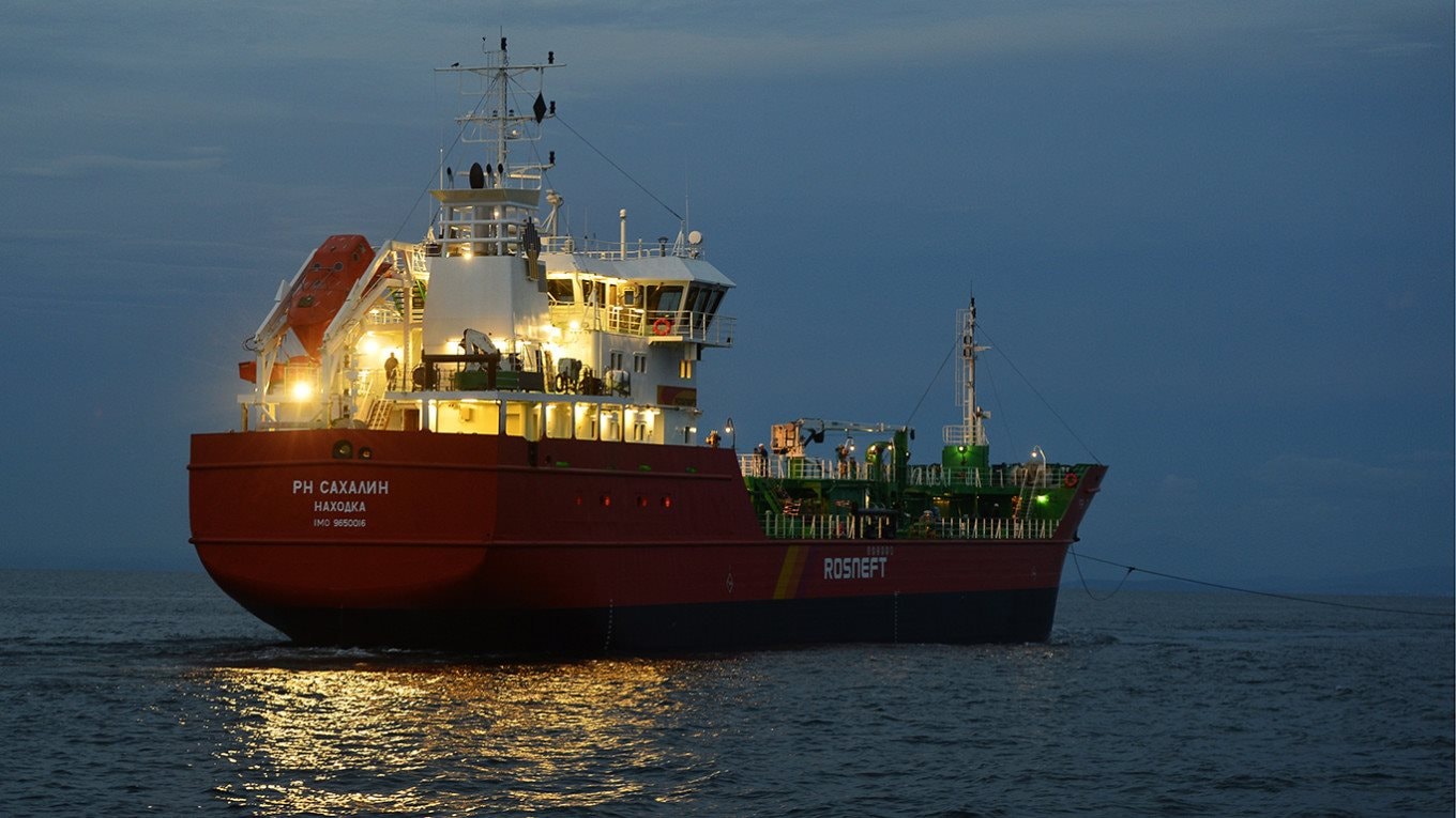 Một quốc gia BRICS họp khẩn vì xung đột Trung Đông, bất ngờ quay xe mua hàng triệu thùng dầu từ Nga - Ảnh 1