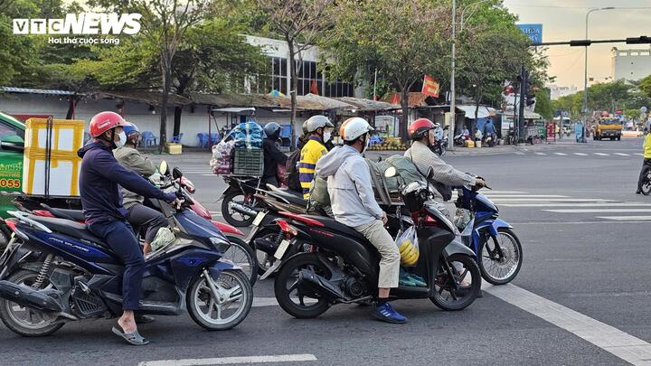 Chuyên gia chỉ cách lái xe giúp tài xế tiết kiệm nhiên liệu mỗi ngày - Ảnh 5