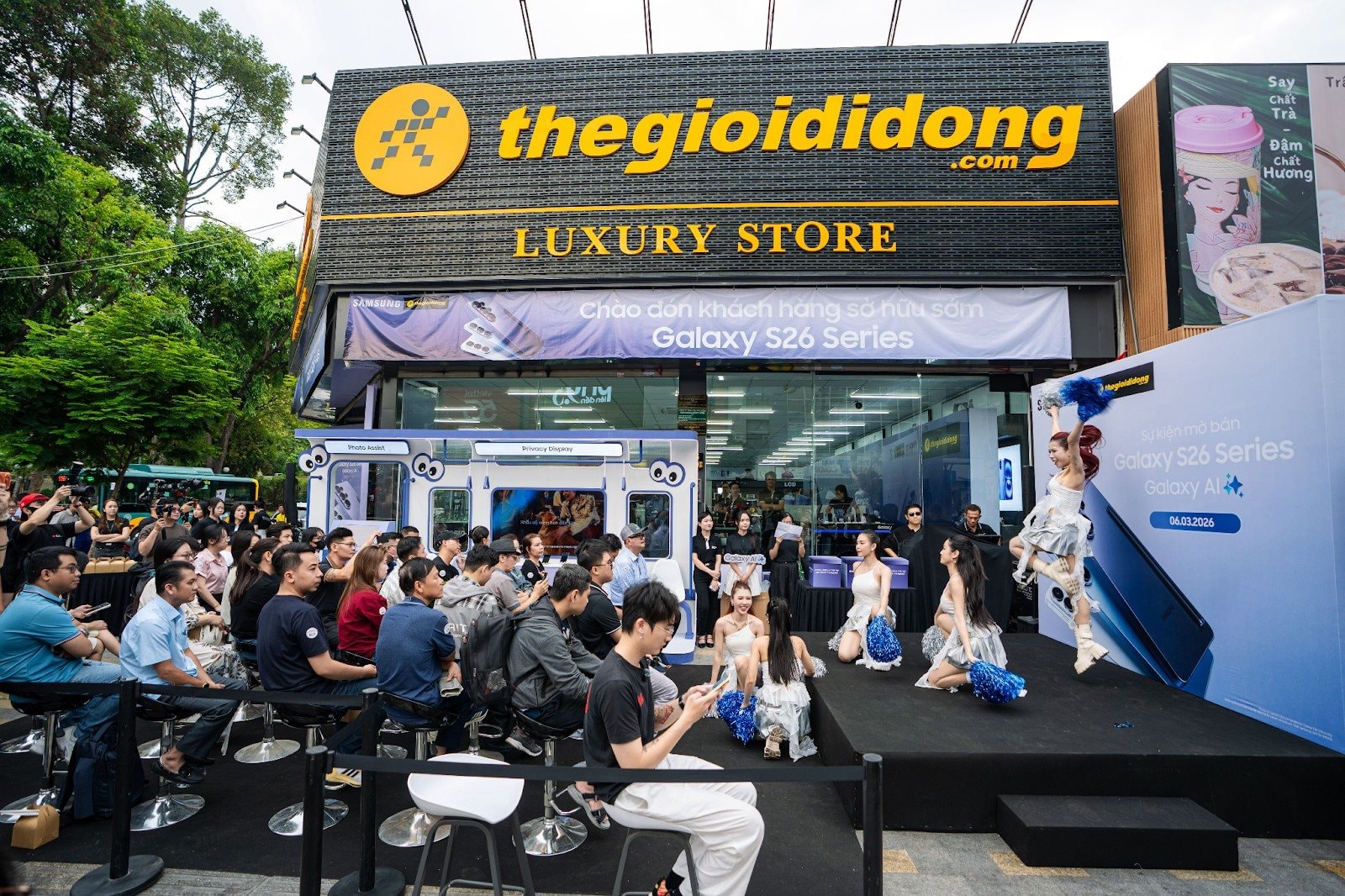 Sau tuần lễ đặt trước, Thế Giới Di Động chính thức mở bán Galaxy S26 series - Ảnh 1