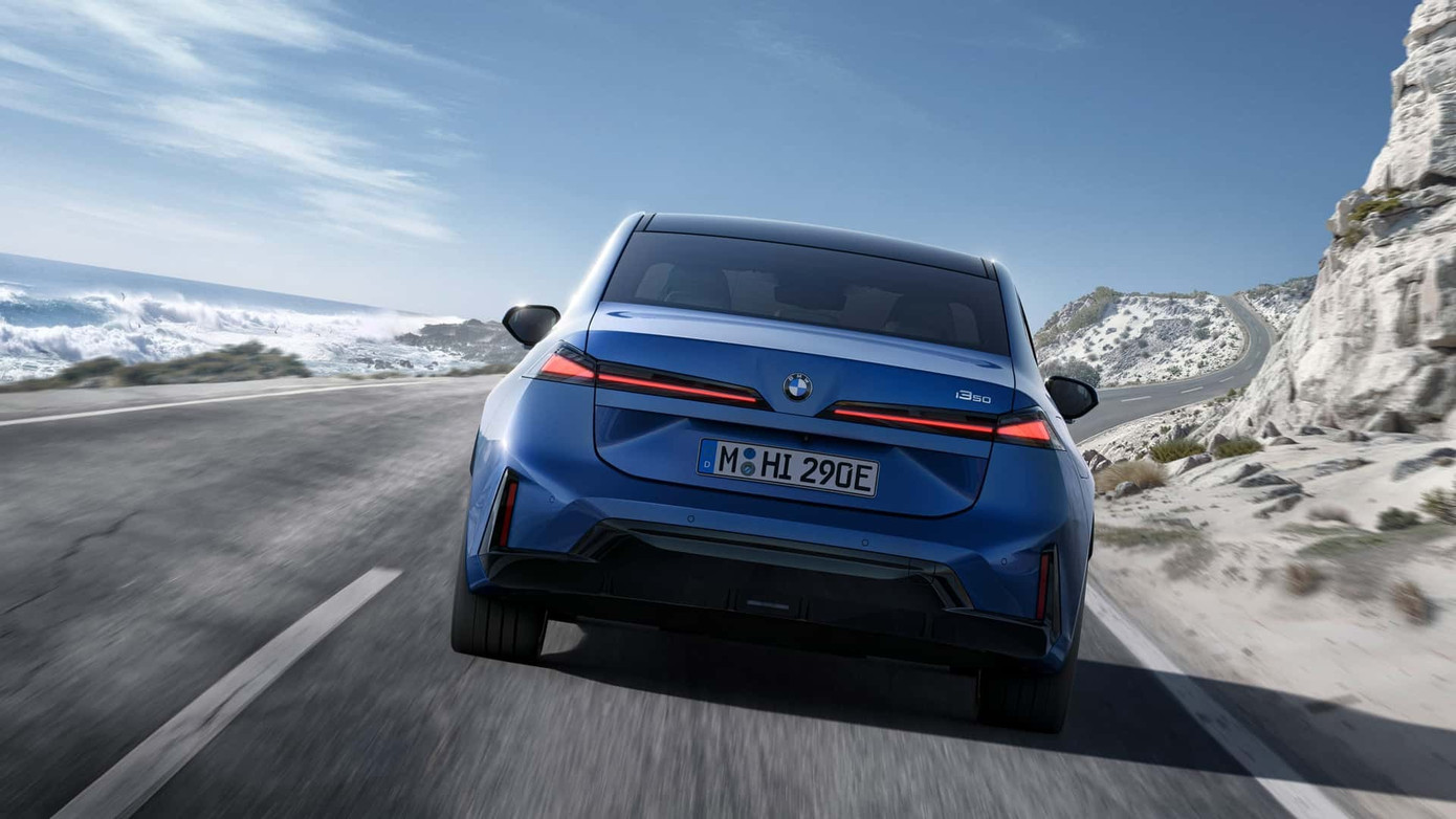 BMW trình làng xe điện mới đi được 900 km/lần sạc - Ảnh 7