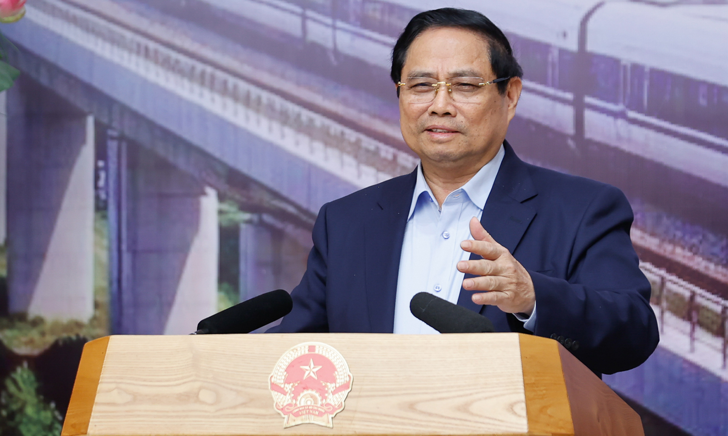 Thủ tướng: Đồng ý làm đường sắt nối TP.HCM với sân bay Long Thành theo 'lệnh khẩn cấp' - Ảnh 1