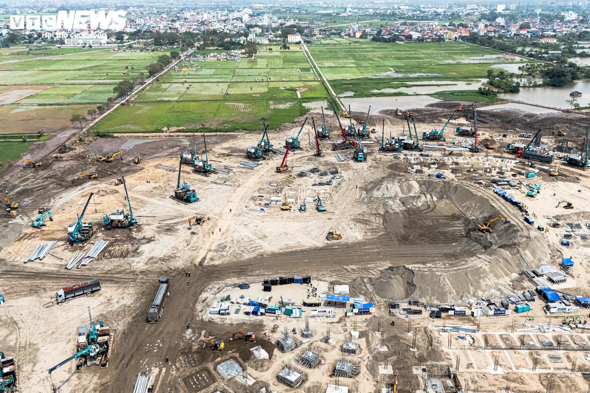 Hình hài sân vận động Trống Đồng lớn nhất thế giới ở ngoại thành Hà Nội - Ảnh 5