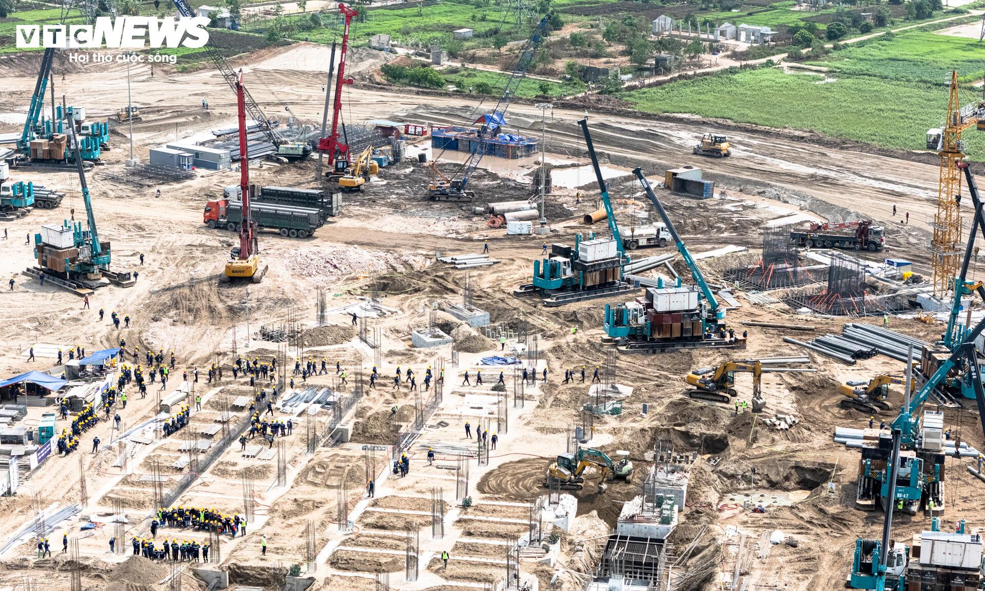 Hình hài sân vận động Trống Đồng lớn nhất thế giới ở ngoại thành Hà Nội - Ảnh 7