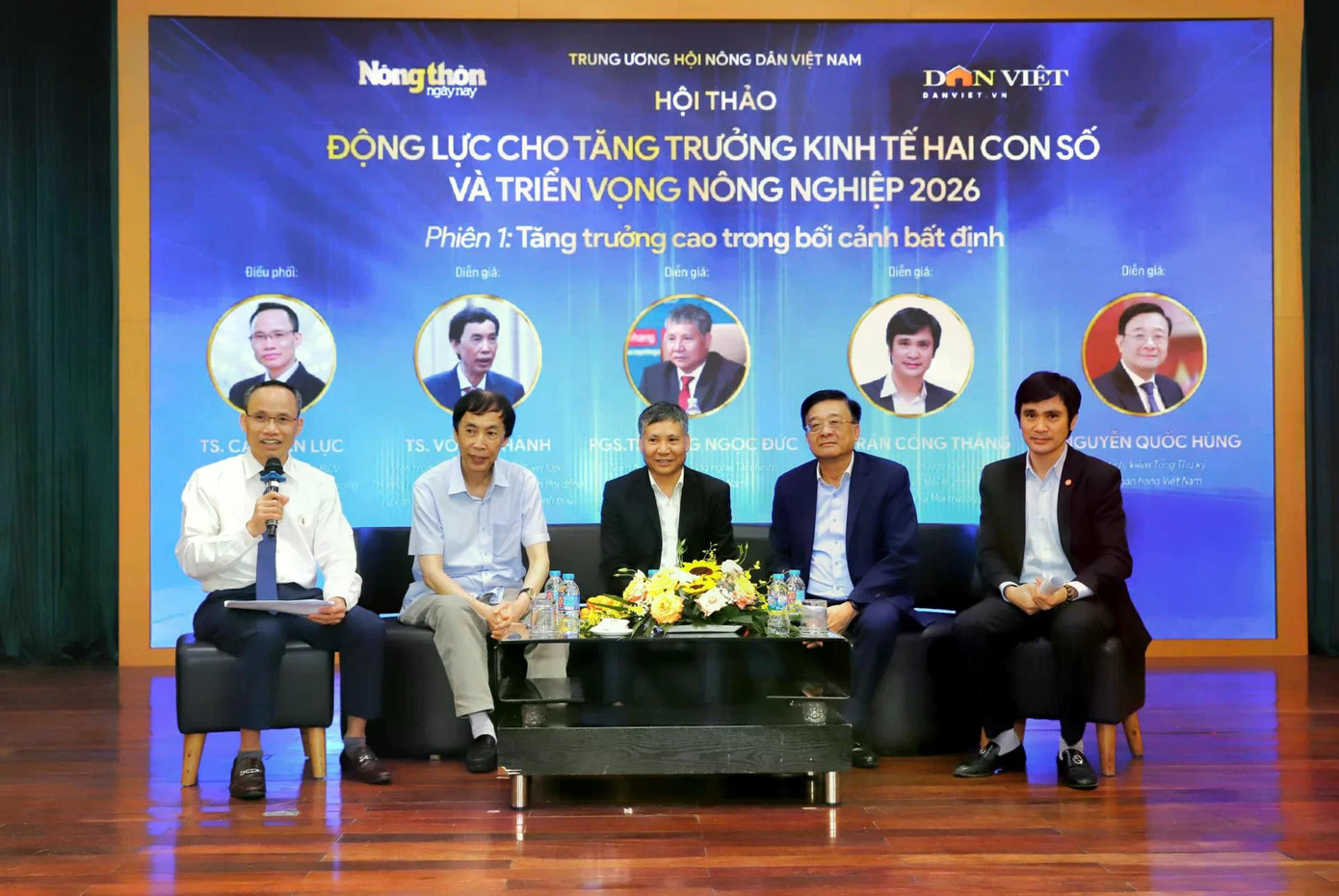 Đang có hàng chục tỷ USD nhàn rỗi trong dân - Ảnh 3