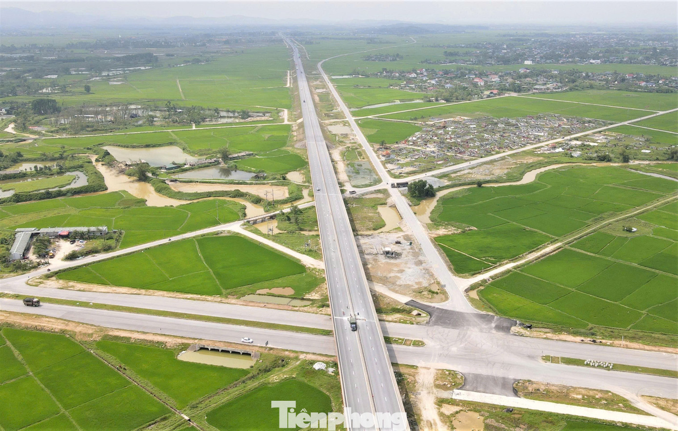Đường hơn 500 tỷ đồng kết nối cao tốc Bắc - Nam 'đứt đoạn' vì vướng mặt bằng - Ảnh 2