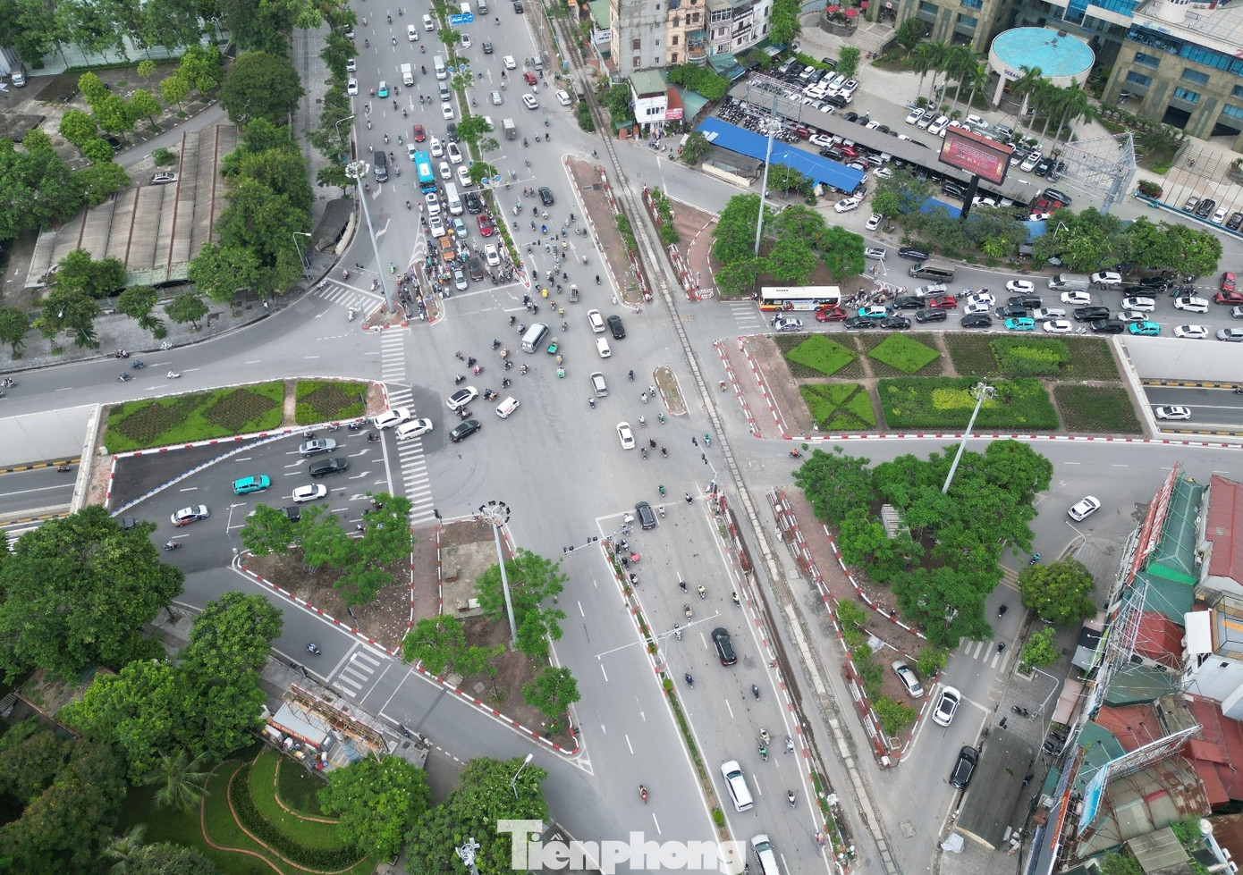 Cận cảnh nút Kim Liên, Giải Phóng - Kim Đồng sẽ xây thêm cầu vượt - Ảnh 1